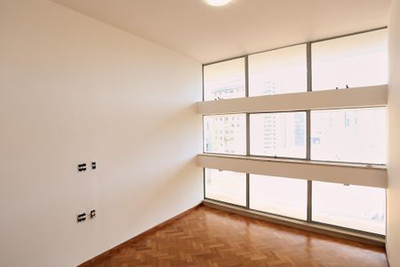 Apartamento para alugar com 147m², 3 quartos e 1 vagaQuarto 1