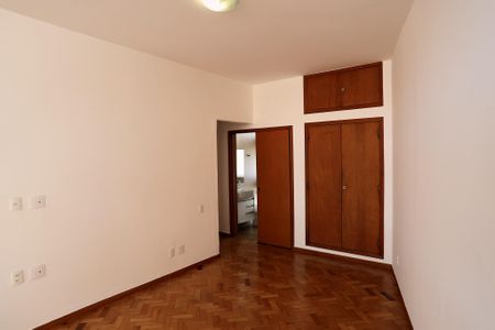 Suíte de apartamento para alugar com 3 quartos, 147m² em Savassi, Belo Horizonte