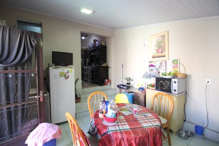 Casa à venda com 132m², 2 quartos e 2 vagasCozinha