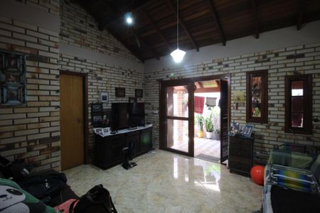 Sala de casa à venda com 2 quartos, 132m² em Jardim Carvalho, Porto Alegre