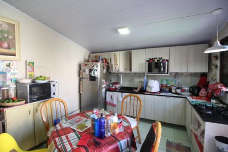 Casa à venda com 132m², 2 quartos e 2 vagasCozinha