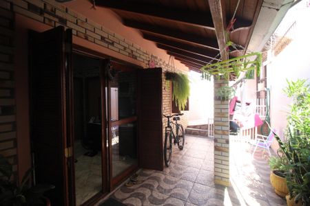 Casa à venda com 132m², 2 quartos e 2 vagasQuintal