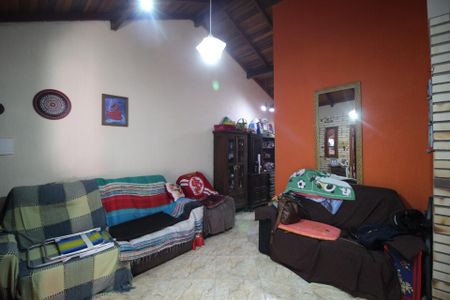 Sala de casa à venda com 2 quartos, 132m² em Jardim Carvalho, Porto Alegre