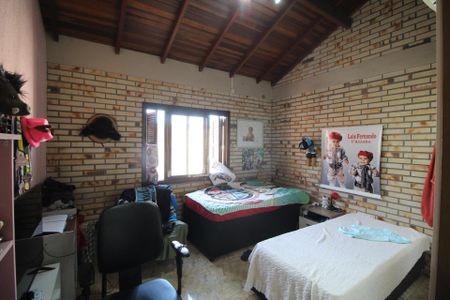 Quarto 1 de casa à venda com 2 quartos, 132m² em Jardim Carvalho, Porto Alegre