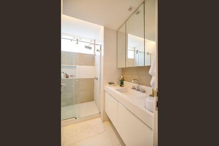 Apartamento à venda com 230m², 3 quartos e 2 vagas