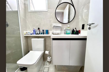 Apartamento à venda com 81m², 2 quartos e 2 vagas Apartamento à venda com 81m², 2 quartos e 2 vagasBanheiro da Suíte