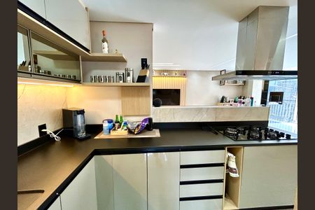 Apartamento à venda com 81m², 2 quartos e 2 vagas Apartamento à venda com 81m², 2 quartos e 2 vagasCozinha