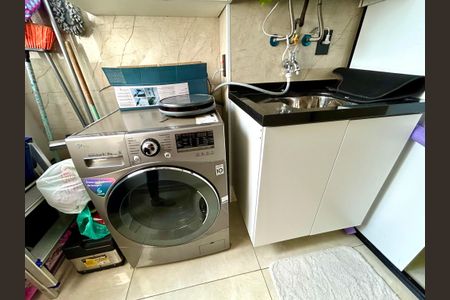 Apartamento à venda com 81m², 2 quartos e 2 vagas Apartamento à venda com 81m², 2 quartos e 2 vagasÁrea de Serviço