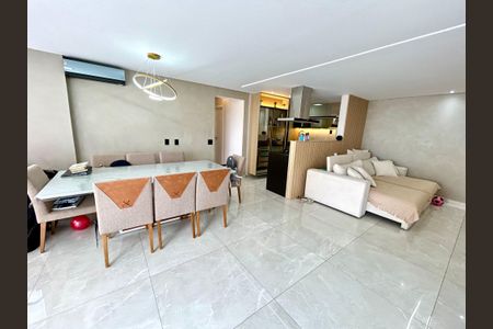 Apartamento à venda com 81m², 2 quartos e 2 vagas Apartamento à venda com 81m², 2 quartos e 2 vagasSala