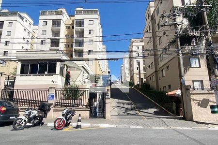 Apartamento à venda com 55m², 3 quartos e 1 vaga Apartamento à venda com 55m², 3 quartos e 1 vagaFachada com PLACA