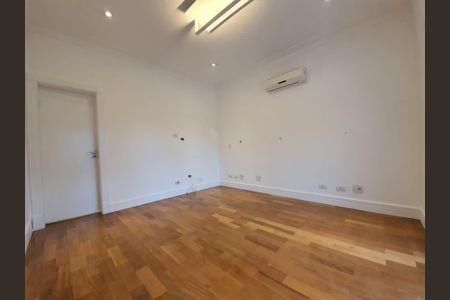 Quarto de casa à venda com 4 quartos, 450m² em Alphaville Centro Industrial e Empresarial/Alphaville., Barueri