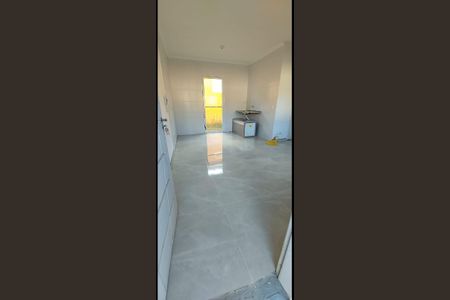 Sala/Cozinha de casa de condomínio para alugar com 2 quartos, 46m² em Chácara Rincão, Cotia