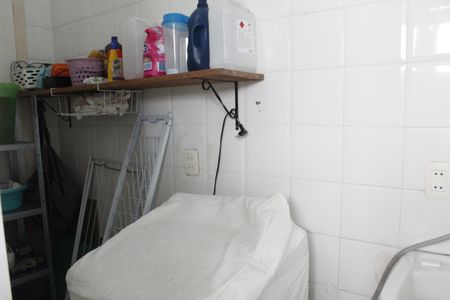 Casa de condomínio à venda com 96m², 3 quartos e 2 vagasÁrea de Serviço