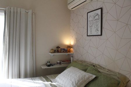 Casa de condomínio à venda com 96m², 3 quartos e 2 vagasQuarto Suíte