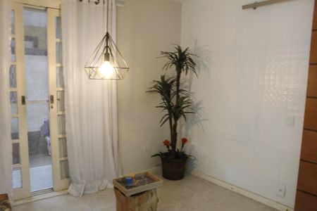 Sala de casa de condomínio à venda com 3 quartos, 96m² em Anil, Rio de Janeiro