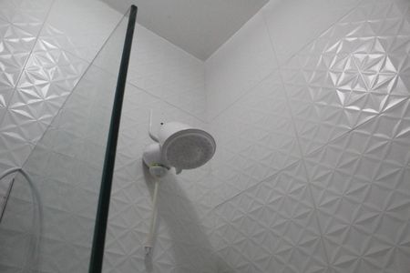 Casa de condomínio à venda com 96m², 3 quartos e 2 vagasBanheiro de serviço