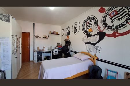 Casa à venda com 231m², 4 quartos e 6 vagasQuarto 3