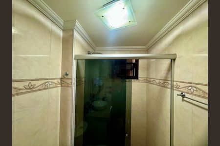 Apartamento à venda com 76m², 3 quartos e 2 vagasBanheiro 2