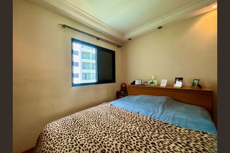 Apartamento à venda com 76m², 3 quartos e 2 vagasQuarto 2