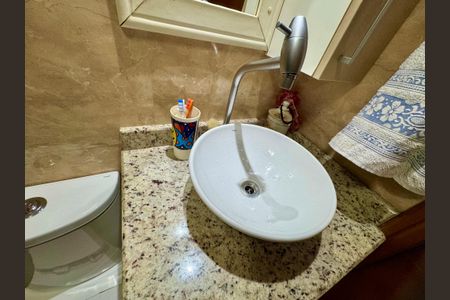 Apartamento à venda com 76m², 3 quartos e 2 vagasBanheiro 1