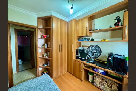Apartamento à venda com 76m², 3 quartos e 2 vagasQuarto 1