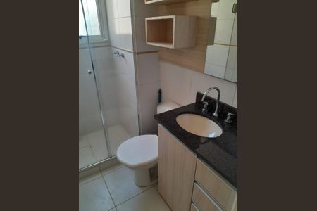 Banheiro de apartamento para alugar com 2 quartos, 52m² em Aberta dos Morros, Porto Alegre