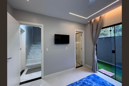 Casa de condomínio à venda com 217m², 3 quartos e 1 vagaSuíte 3