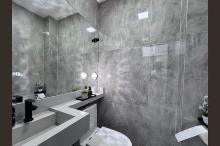 Casa de condomínio à venda com 217m², 3 quartos e 1 vagaÁrea externa - Lavabo