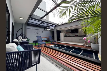 Casa de condomínio à venda com 217m², 3 quartos e 1 vagaÁrea externa