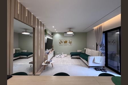 Casa de condomínio à venda com 217m², 3 quartos e 1 vagaSala