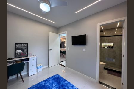 Casa de condomínio à venda com 217m², 3 quartos e 1 vagaSuíte 3