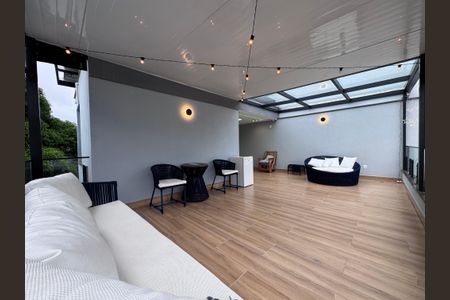 Casa de condomínio à venda com 217m², 3 quartos e 1 vagaTerraço