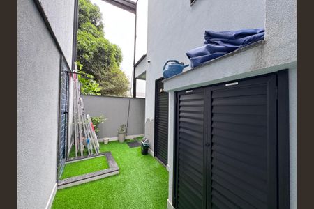 Casa de condomínio à venda com 217m², 3 quartos e 1 vagaÁrea externa 