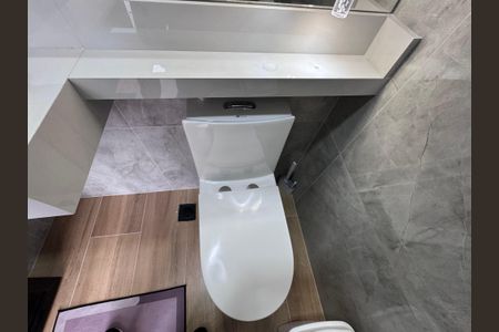 Casa de condomínio à venda com 217m², 3 quartos e 1 vagaTerraço - Lavabo