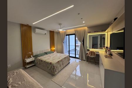 Casa de condomínio à venda com 217m², 3 quartos e 1 vagaSuíte 1