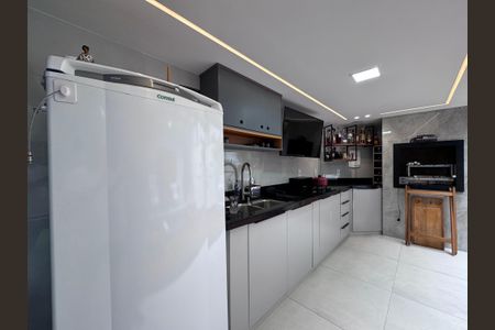 Casa de condomínio à venda com 217m², 3 quartos e 1 vagaÁrea externa