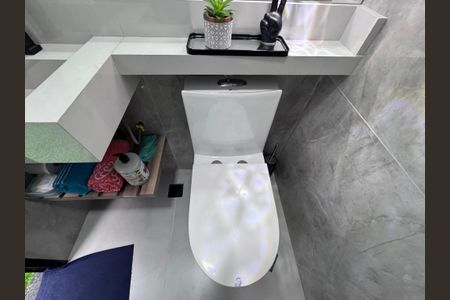 Casa de condomínio à venda com 217m², 3 quartos e 1 vagaÁrea externa - Lavabo
