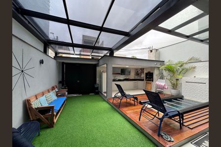 Casa de condomínio à venda com 217m², 3 quartos e 1 vagaÁrea externa