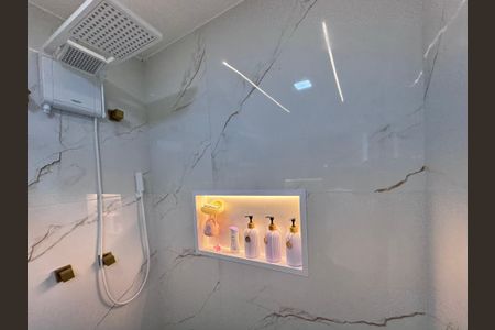 Casa de condomínio à venda com 217m², 3 quartos e 1 vagaSuíte 2 - Banheiro