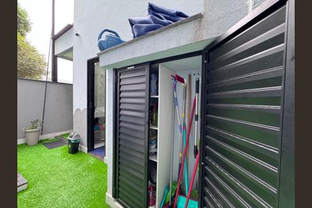 Casa de condomínio à venda com 217m², 3 quartos e 1 vagaÁrea de Serviço