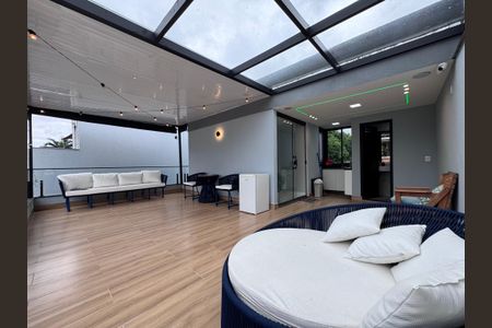 Casa de condomínio à venda com 217m², 3 quartos e 1 vagaTerraço