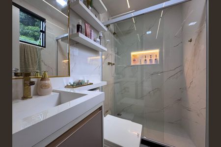 Casa de condomínio à venda com 217m², 3 quartos e 1 vagaSuíte 2 - Banheiro