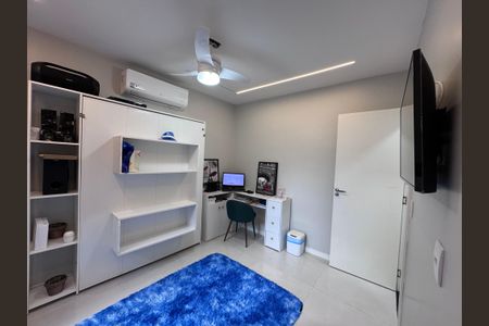 Casa de condomínio à venda com 217m², 3 quartos e 1 vagaSuíte 3