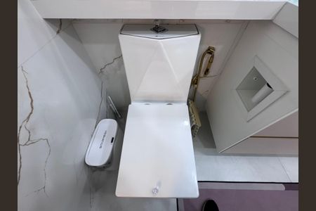 Casa de condomínio à venda com 217m², 3 quartos e 1 vagaSuíte 1 - Banheiro