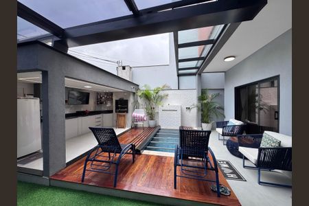 Casa de condomínio à venda com 217m², 3 quartos e 1 vagaÁrea externa