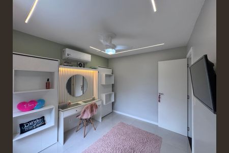 Casa de condomínio à venda com 217m², 3 quartos e 1 vagaSuíte 2