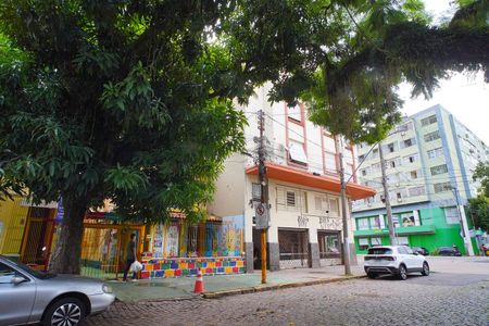 Apartamento à venda com 90m², 3 quartos e sem vaga Apartamento à venda com 90m², 3 quartos e sem vagaFachada