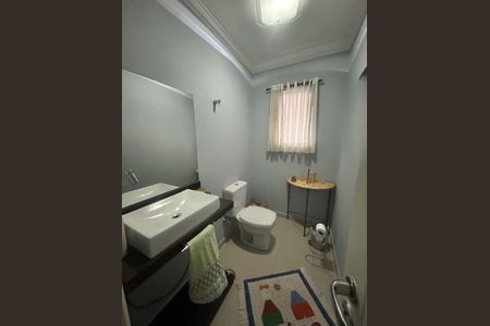 Casa à venda com 190m², 3 quartos e 2 vagasLavabo