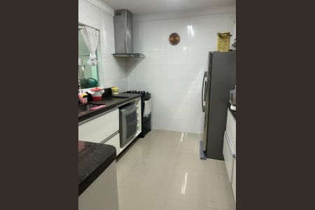 Casa à venda com 190m², 3 quartos e 2 vagasCozinha