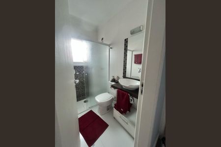 Casa à venda com 190m², 3 quartos e 2 vagasBanheiro